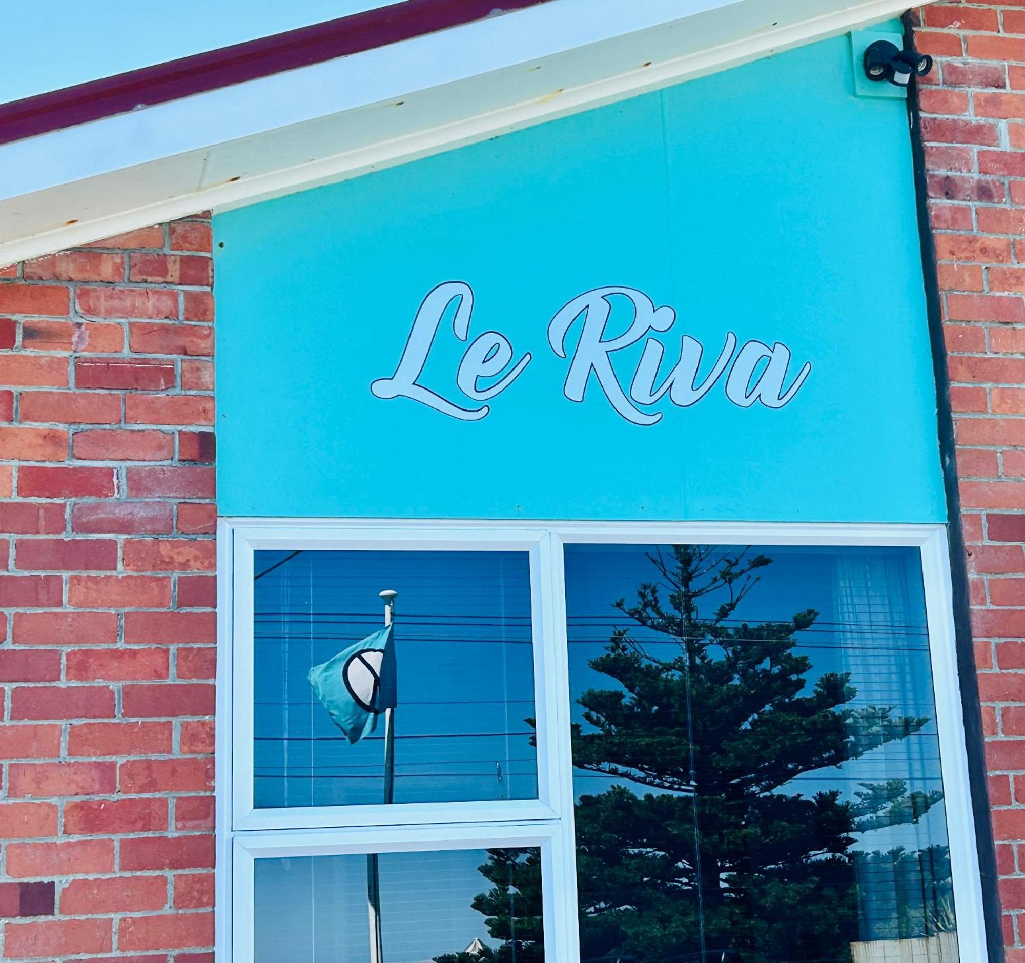 Le Riva Bed And Breakfast By The Beach Whanganui Exterior photo