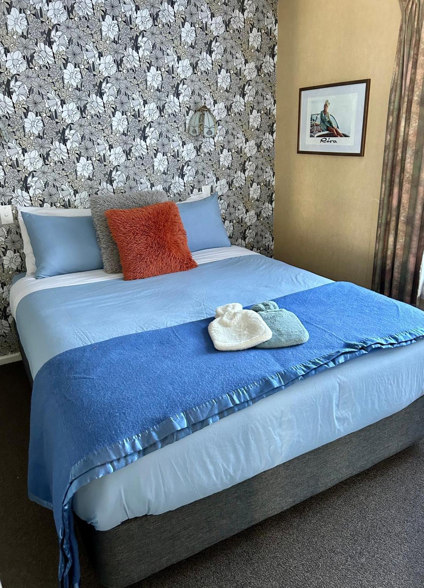Le Riva Bed And Breakfast By The Beach Whanganui Exterior photo